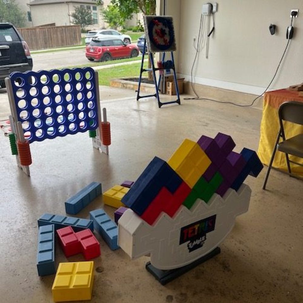 Tetris Tumble XL & Height Adjustable 4 in a row & Axe Throwing