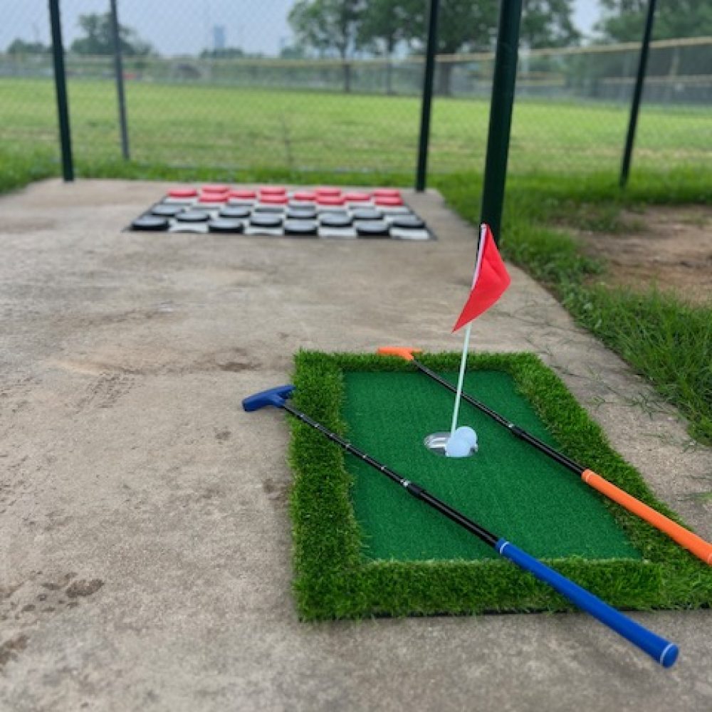 Mini Putting Green & Giant Checkers